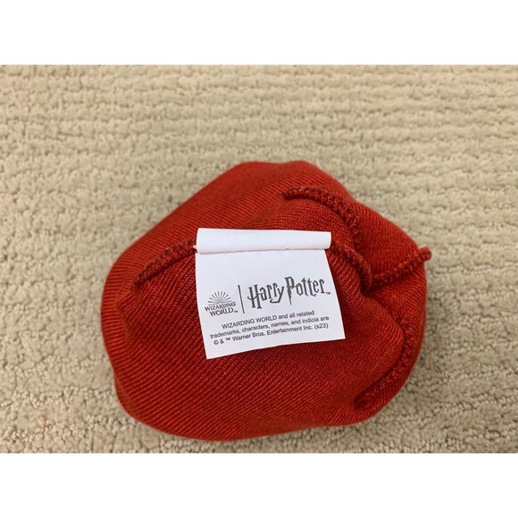 Wizarding World Of Harry Potter Red Gryffindor Knit Beanie Hat Cosplay OS - Picture 4 of 5